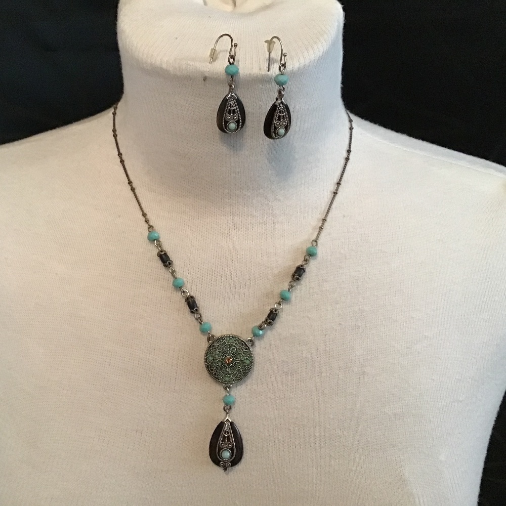 Boho look “Y” necklace with earrings